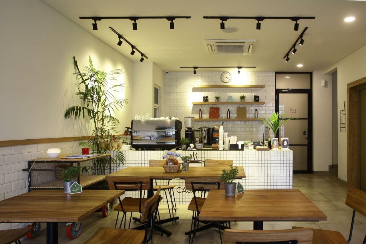 Hotel Casa Living Senayan à Jakarta Extérieur photo